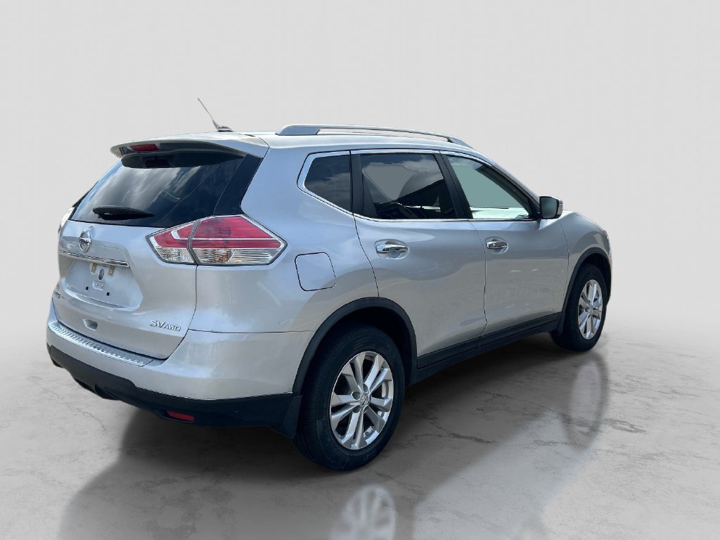 Used 2015 Nissan Rogue SV AWD/4WD image 5