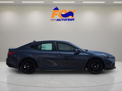 New 2026 Toyota Camry SE w/ Convenience Package FWD image 5