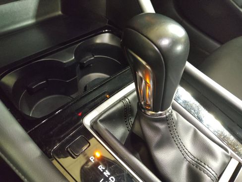 Used 2025 MAZDA MAZDA3 s FWD image 26