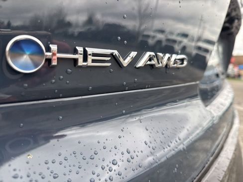 New 2026 Toyota Crown Signia AWD/4WD image 17