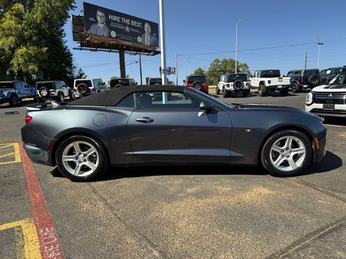 Used 2023 Chevrolet Camaro LT image 5