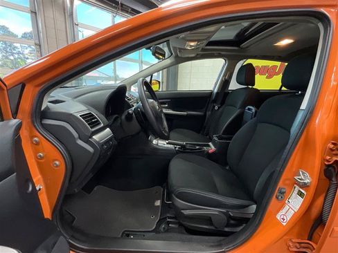 Used 2015 Subaru Crosstrek 2.0i Premium w/ Moonroof Package AWD/4WD image 11