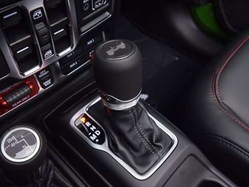 New 2026 Jeep Wrangler Rubicon w/ Xtreme 35 Tire Package image 31