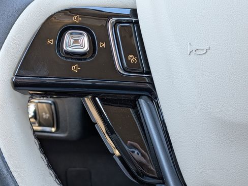 Used 2025 Lincoln Corsair FWD w/ Equipment Group 101A image 29