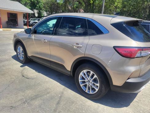 Used 2020 Ford Escape SE FWD image 35
