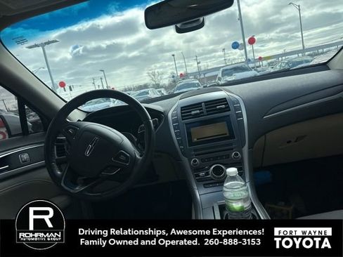 Used 2017 Lincoln MKZ Reserve w/ Climate Package image 10