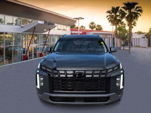 Used 2025 Hyundai Palisade SEL FWD image 8