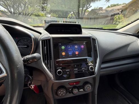 Used 2019 Subaru Crosstrek 2.0i Premium AWD/4WD image 11