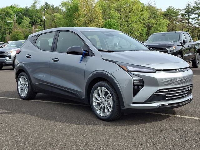 New 2027 Chevrolet Bolt LT w/ Comfort Package FWD image 2