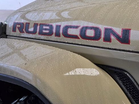 Used 2020 Jeep Gladiator Rubicon AWD/4WD image 23