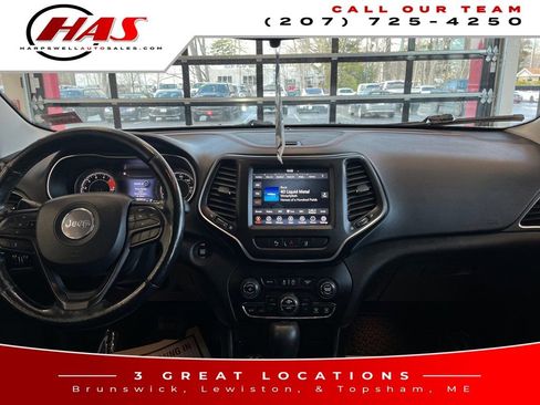 Used 2021 Jeep Cherokee Trailhawk AWD/4WD image 15