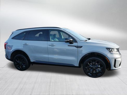 Certified 2022 Kia Sorento SX image 8