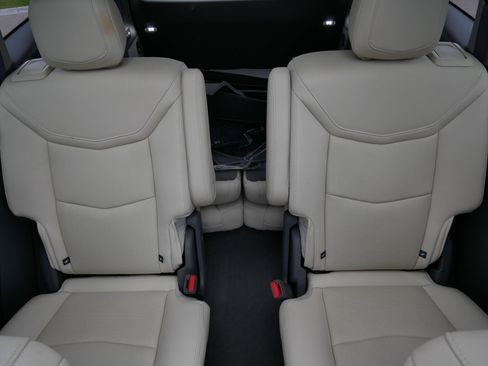 Certified 2024 Cadillac XT6 Premium Luxury w/ LPO, Floor Liner Package AWD/4WD image 13
