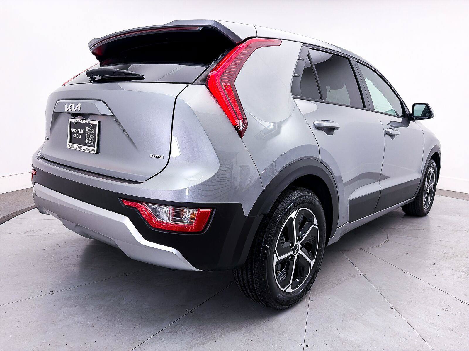 Used 2023 Kia Niro LX FWD image 14