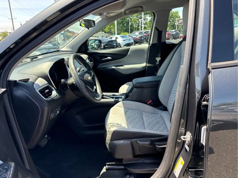 Used 2019 Chevrolet Equinox LS FWD image 8