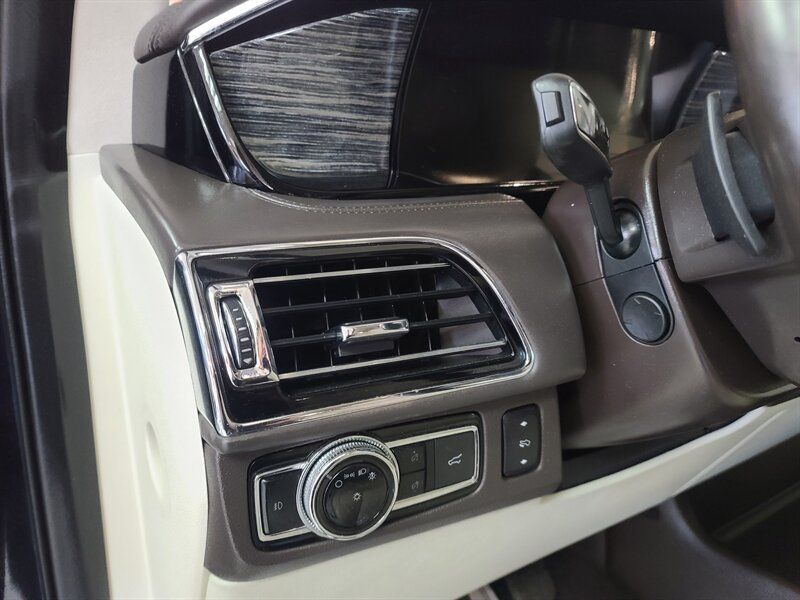Used 2020 Lincoln Navigator L Black Label AWD/4WD image 31