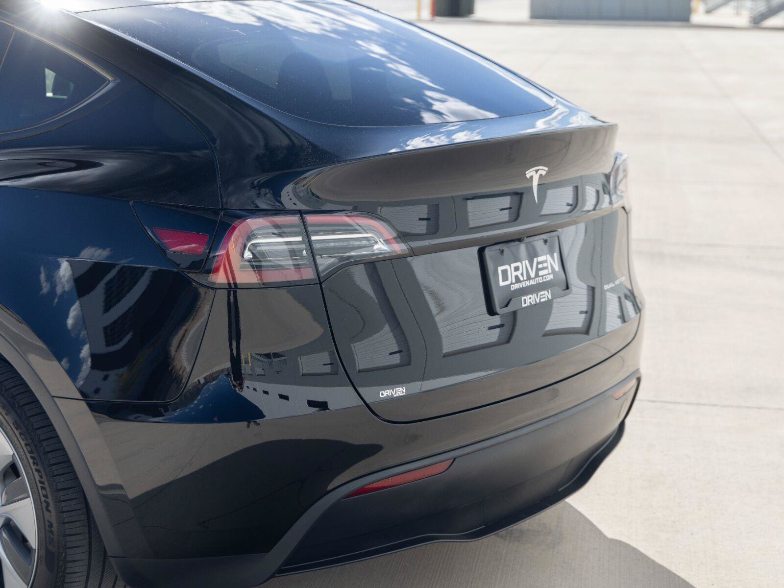 Used 2023 Tesla Model Y Long Range AWD/4WD image 15