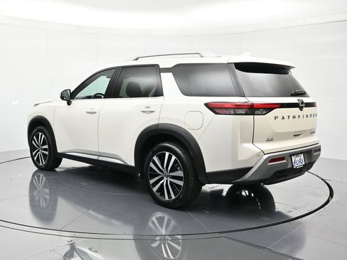 Certified 2023 Nissan Pathfinder Platinum image 8