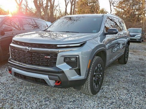 Certified 2026 Chevrolet Traverse Z71 w/ Enhanced Driving Package image 3