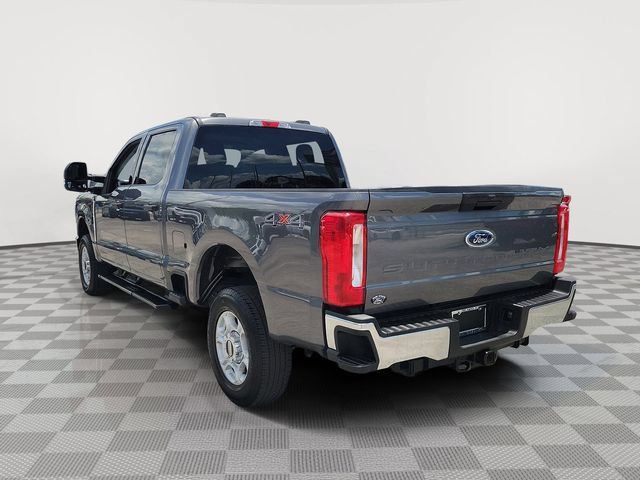 Certified 2025 Ford F250 XLT AWD/4WD image 4
