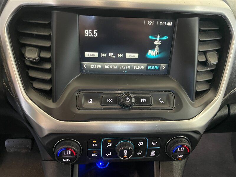 Used 2018 GMC Acadia SLE AWD/4WD image 12
