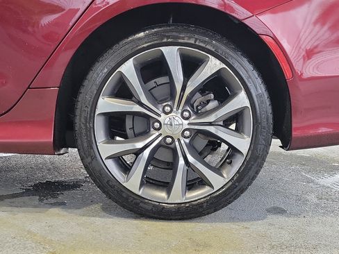 Used 2015 Chrysler 200 C w/ Navigation & Sound Group I AWD/4WD image 5