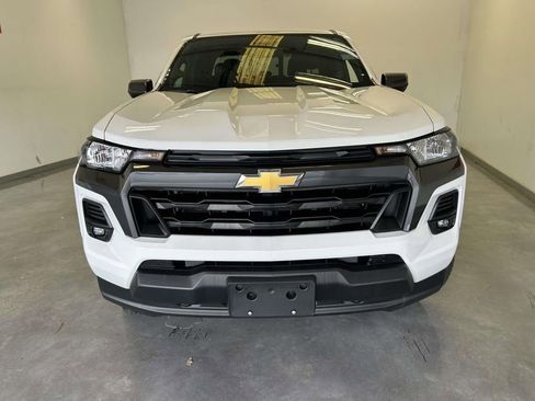 Used 2023 Chevrolet Colorado LT w/ LT Convenience Package AWD/4WD image 8