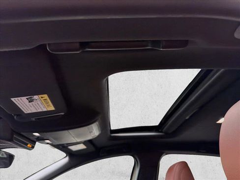 Used 2024 MAZDA MAZDA3 s image 21