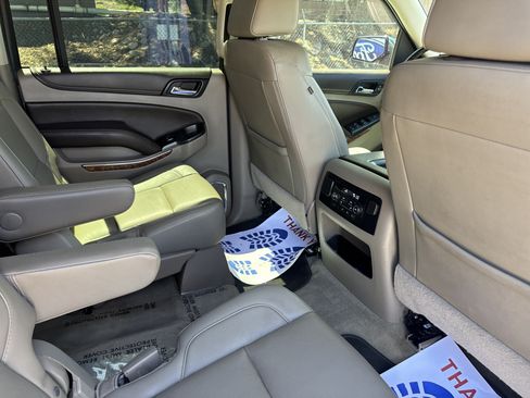 Used 2019 Chevrolet Suburban Premier AWD/4WD image 13