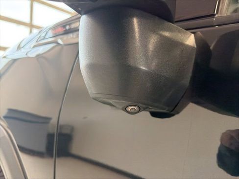 Used 2021 GMC Sierra 2500 AT4 image 14