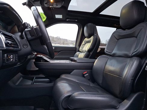 Certified 2023 Lincoln Navigator Reserve image 13