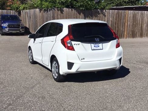 Used 2017 Honda Fit LX image 7