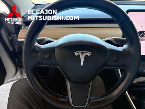 Used 2018 Tesla Model 3 Long Range RWD image 16