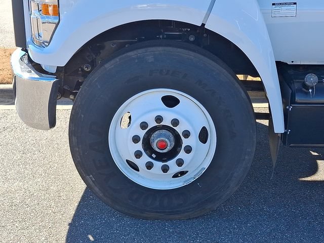 Used 2023 Ford F650 2WD Regular Cab Super Duty image 9