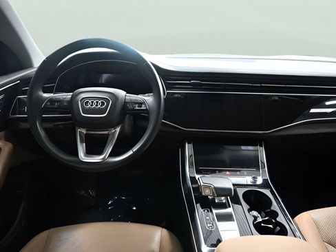 Used 2021 Audi Q8 Prestige AWD/4WD image 11