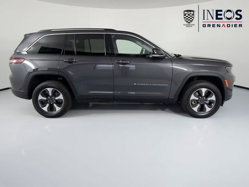 Used 2023 Jeep Grand Cherokee 4WD 4xe image 4