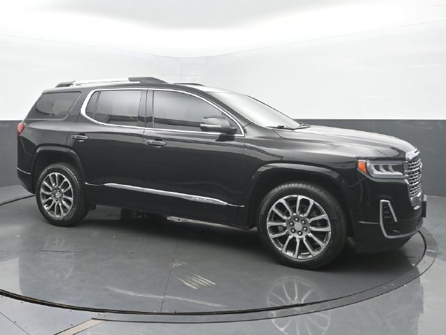 Used 2021 GMC Acadia Denali w/ Denali Technology Package AWD/4WD image 3