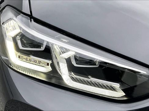 Used 2024 BMW X4 M40i w/ Premium Package image 28