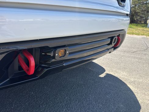 Used 2021 GMC Sierra 1500 AT4 AWD/4WD image 4