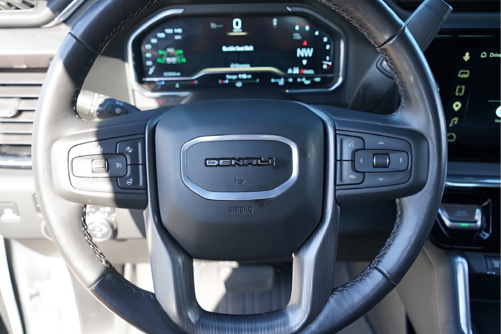 Used 2024 GMC Sierra 3500 Denali Ultimate AWD/4WD image 10