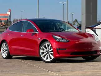 Used 2018 Tesla Model 3 Long Range video 2