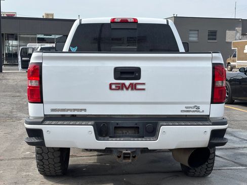 Used 2015 GMC Sierra 2500 Denali w/ Duramax Plus Package AWD/4WD image 5