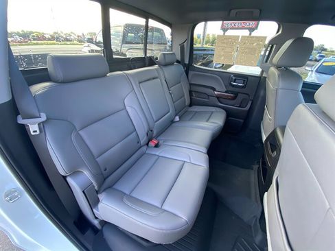 Used 2018 GMC Sierra 1500 SLT w/ SLT Premium Package image 16