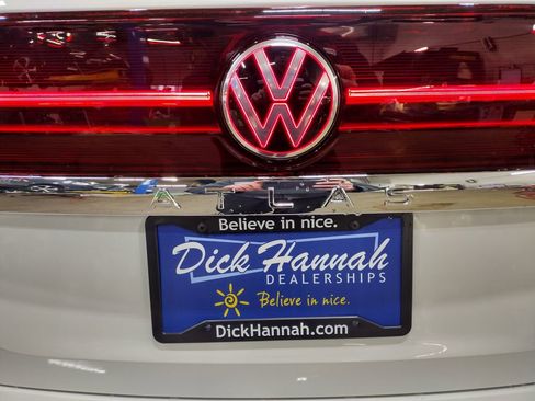 New 2026 Volkswagen Atlas Peak Edition image 15