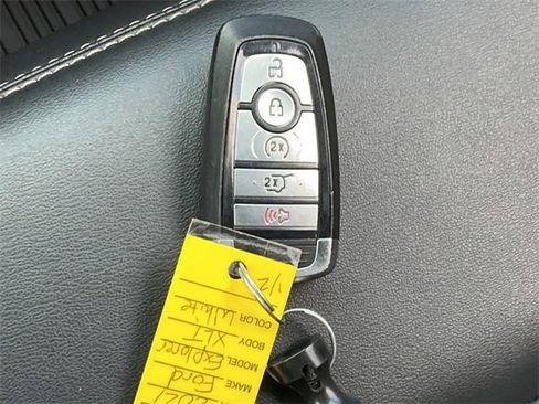 Used 2021 Ford Explorer XLT w/ Equipment Group 202A image 32