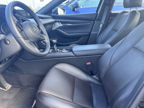 Used 2025 MAZDA MAZDA3 2.5 S Hatchback w/ Premium Pkg FWD image 9