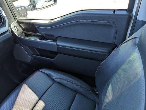 Used 2024 Ford F250 Lariat w/ FX4 Off-Road Package image 18