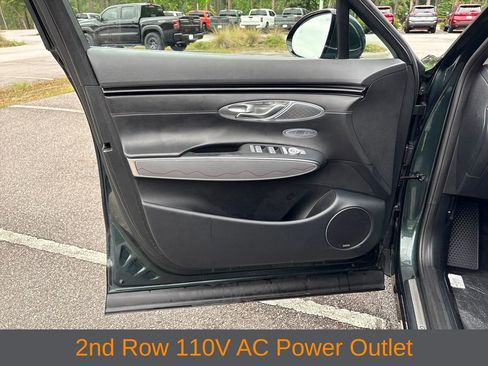 Used 2022 Genesis GV70 2.5T w/ Advanced Package AWD/4WD image 5