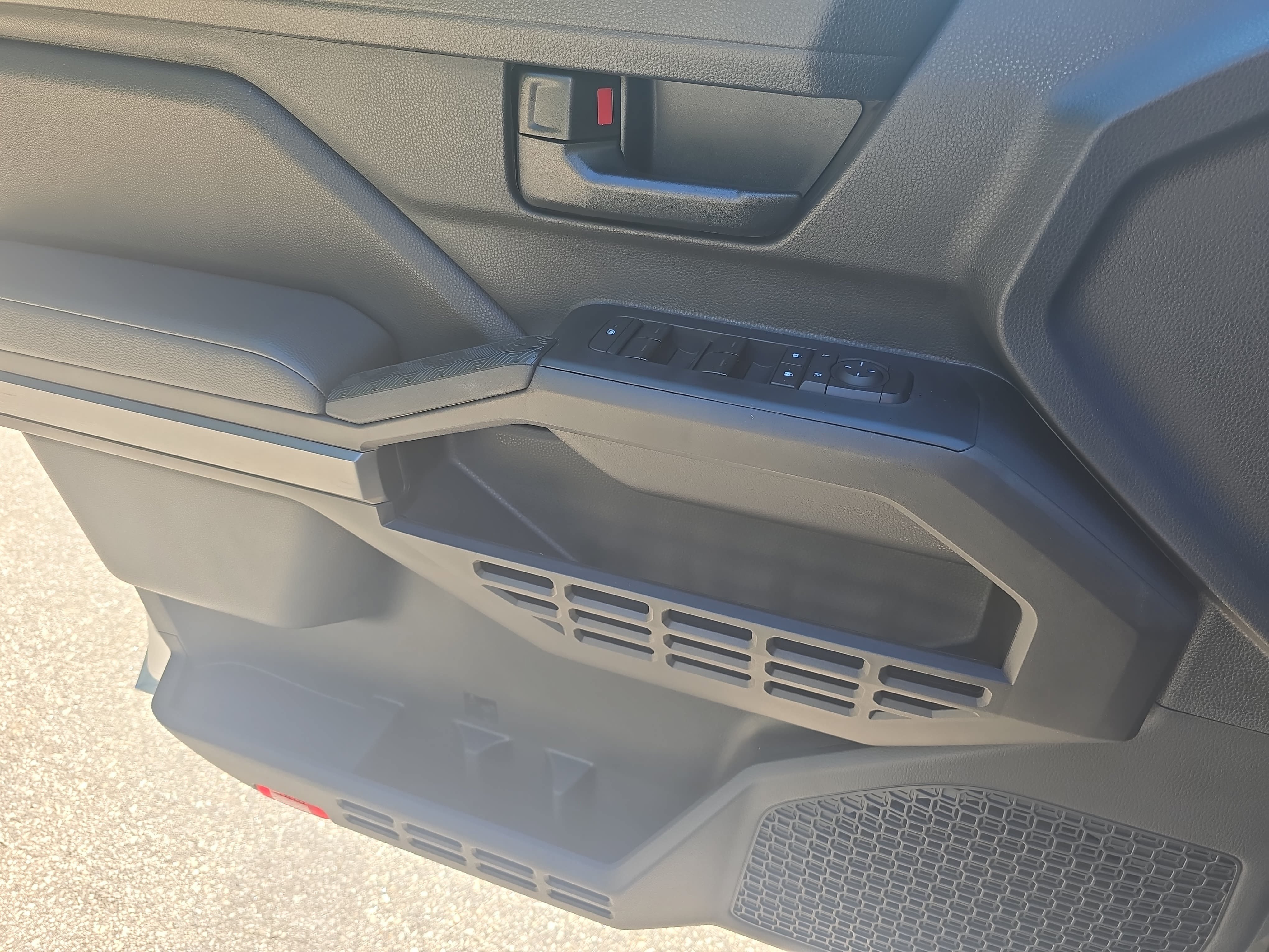 New 2026 Toyota Tacoma SR5 AWD/4WD image 25