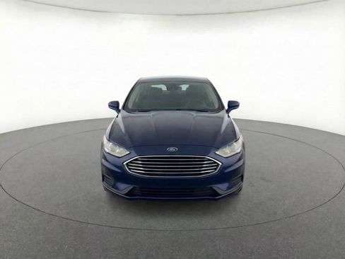 Used 2020 Ford Fusion SE image 5